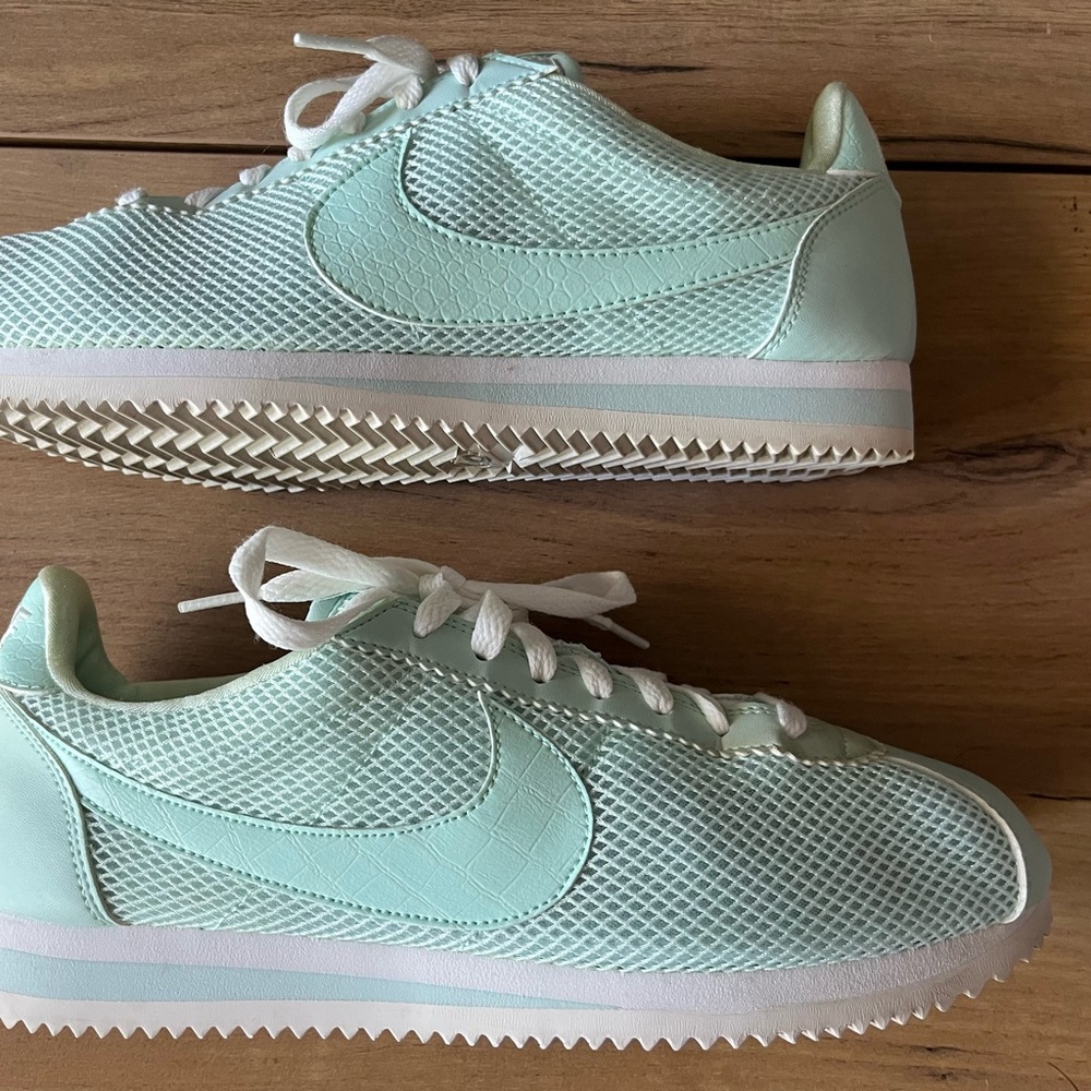 Nike Cortez Mint Green Sneakers 10US